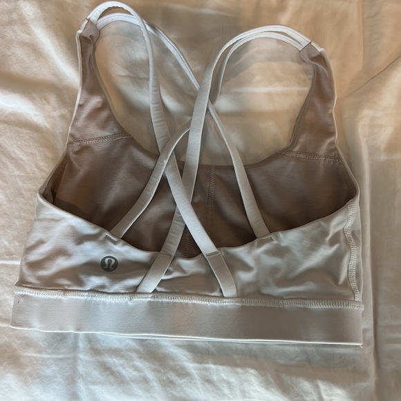 White lululemon crisscross sports bra - Picture 2 of 7